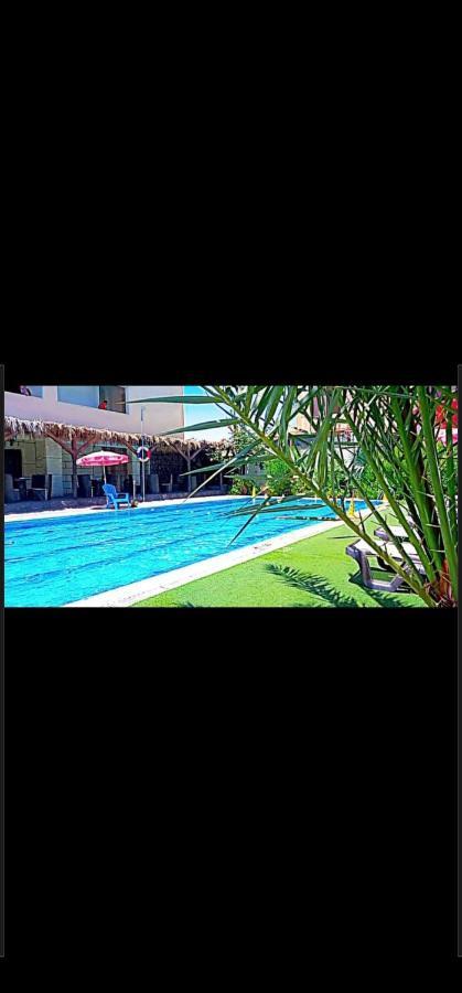 Dead Sea Lafamilia Albadwan Sweimeh Exterior photo