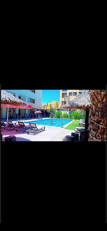 Dead Sea Lafamilia Albadwan Sweimeh Exterior photo