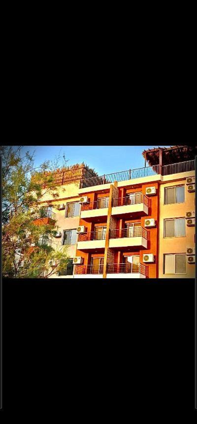 Dead Sea Lafamilia Albadwan Sweimeh Exterior photo