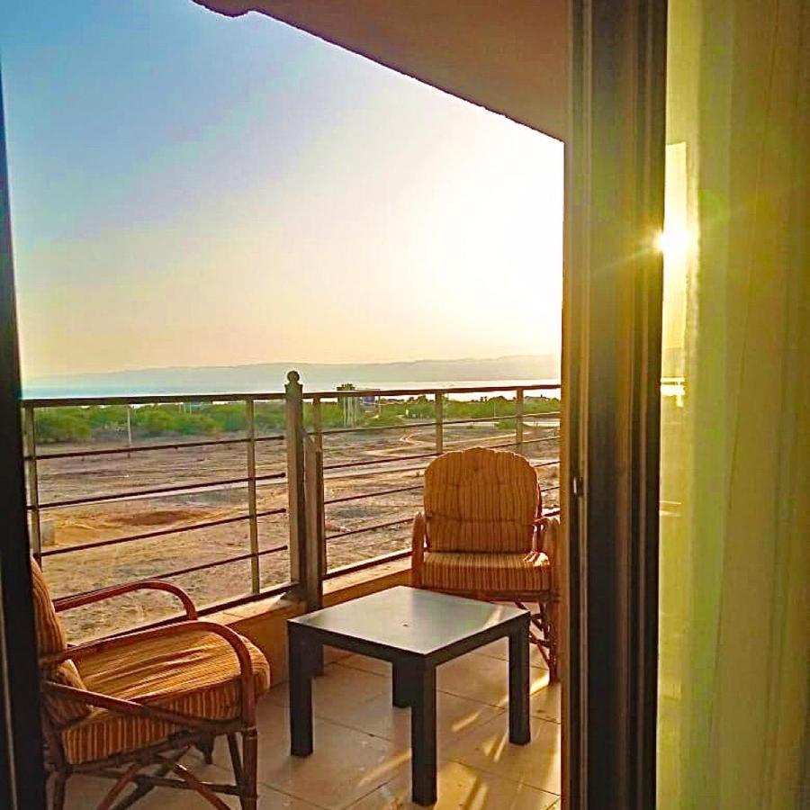 Dead Sea Lafamilia Albadwan Sweimeh Exterior photo