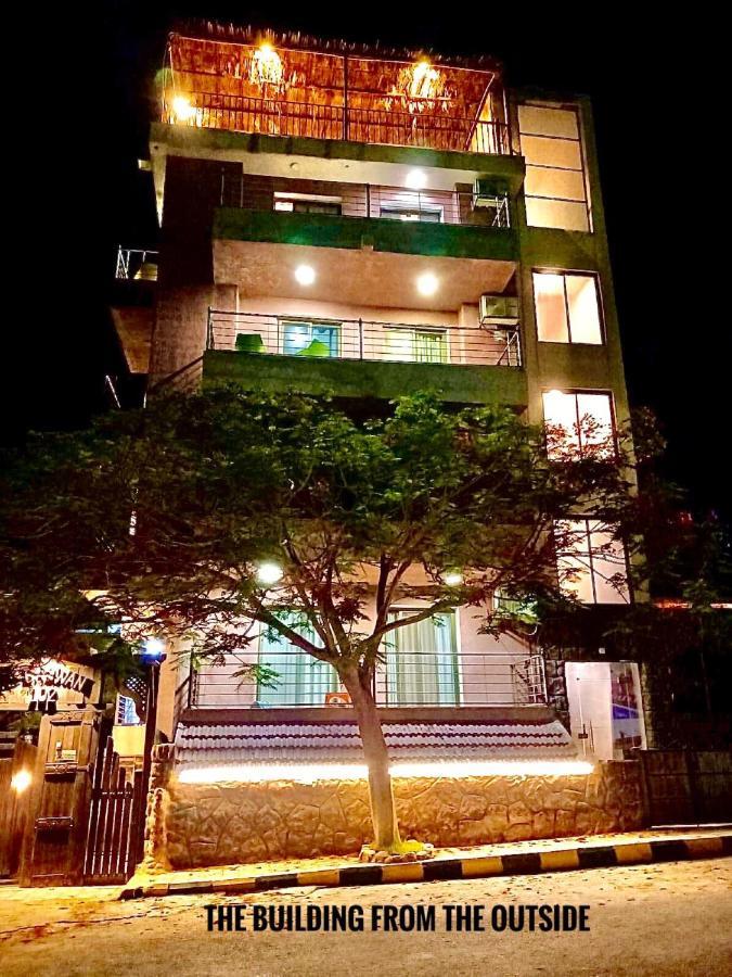 Dead Sea Lafamilia Albadwan Sweimeh Exterior photo
