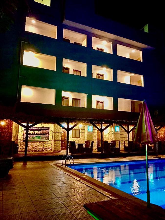 Dead Sea Lafamilia Albadwan Sweimeh Exterior photo